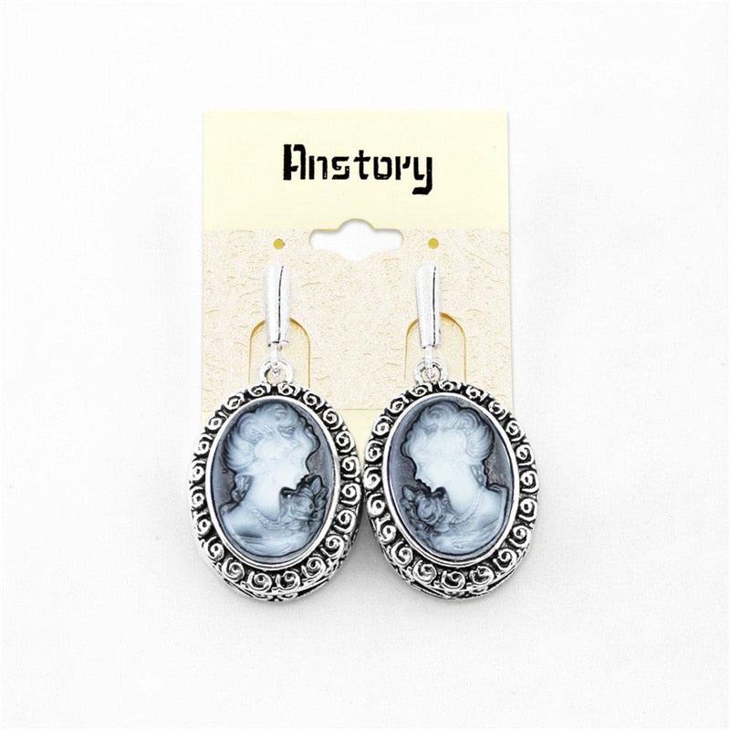 Lady Queen Cameo Earrings